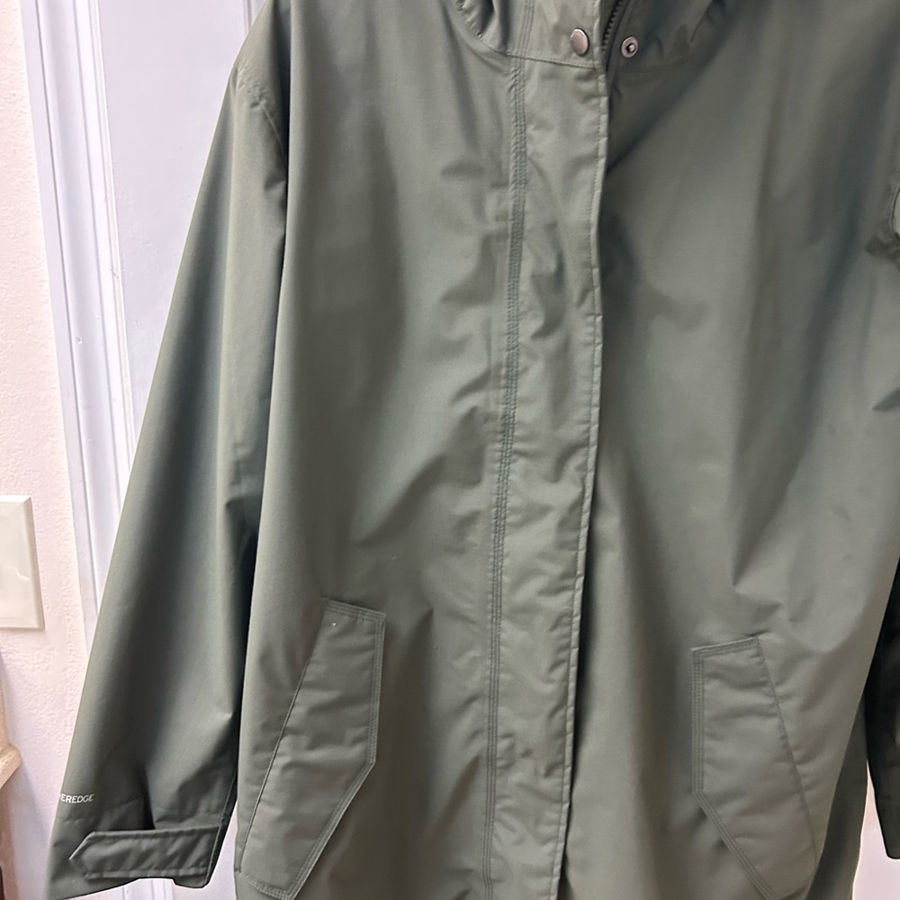 Loden Green trench coat by Eddie Bauer - Picture 3 of 4